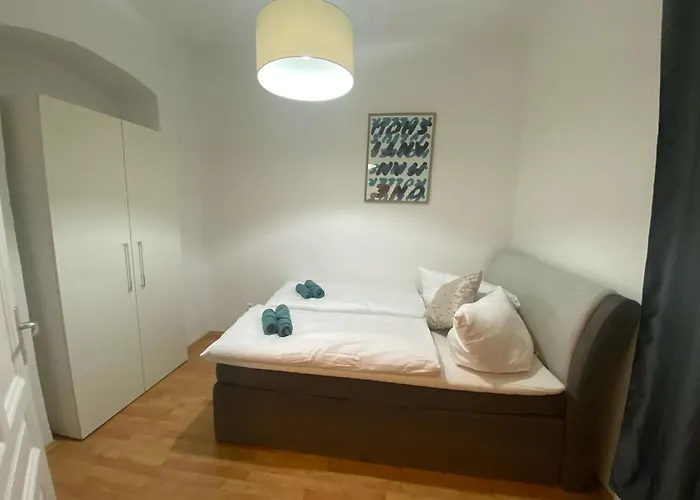 Peaceful 2Br Apartment 15-Min To Ottakring Station